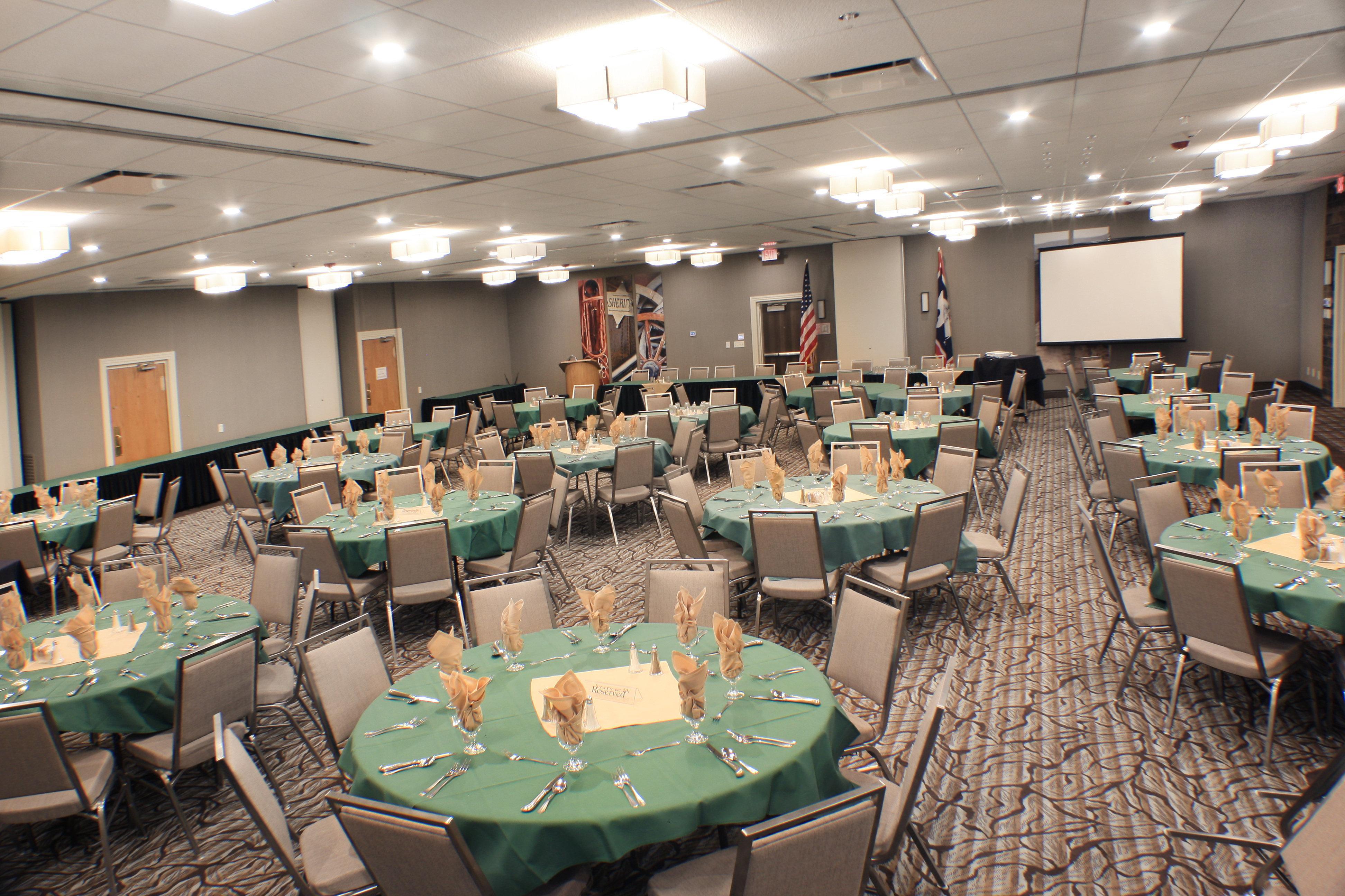 Holiday Inn Cody - Convention Center By Ihg Экстерьер фото